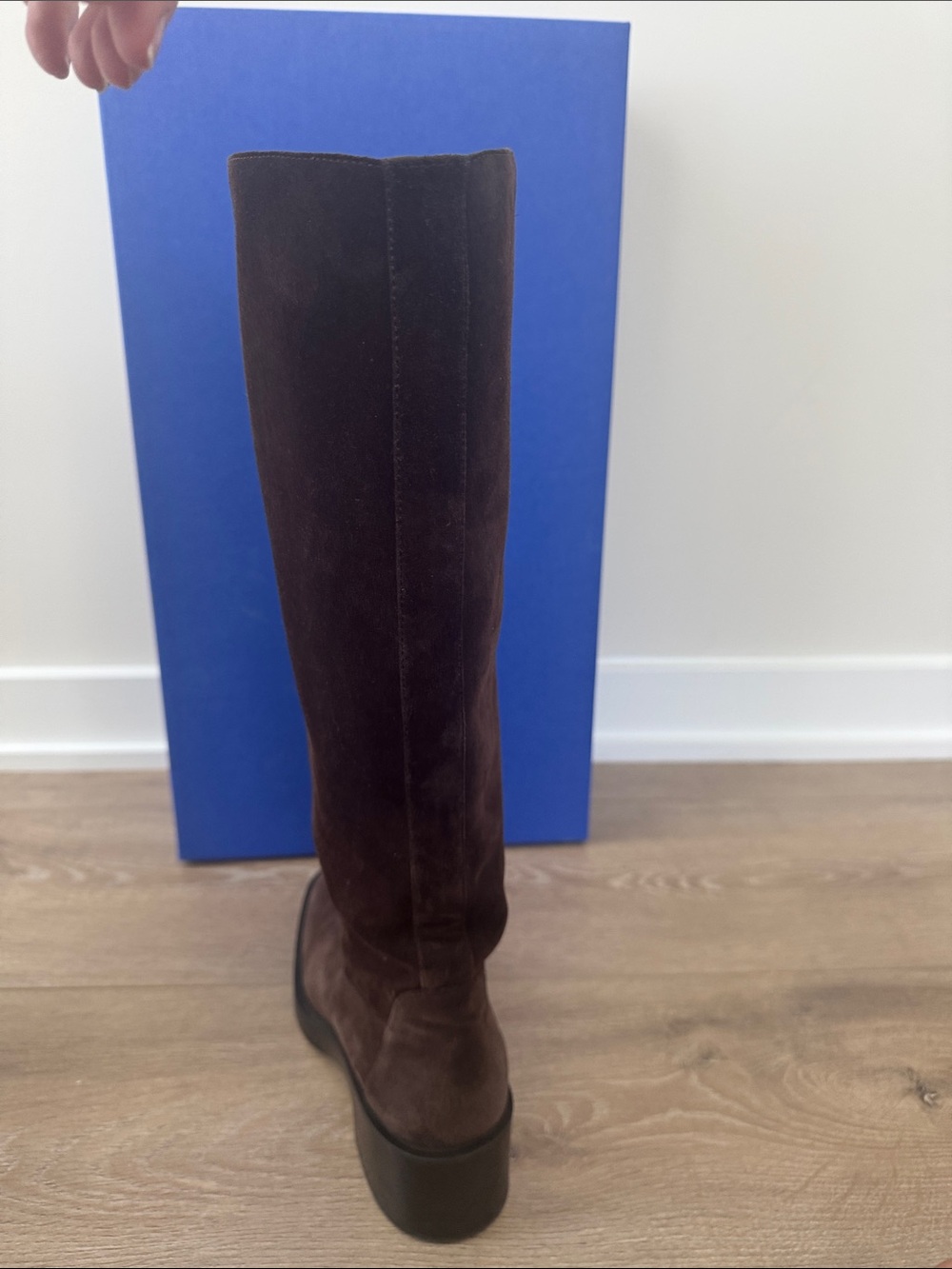 Stuart Weitzman KAIA KNEE-HIGH SUEDE HICKORY Brown Boots - Picture 4 of 12